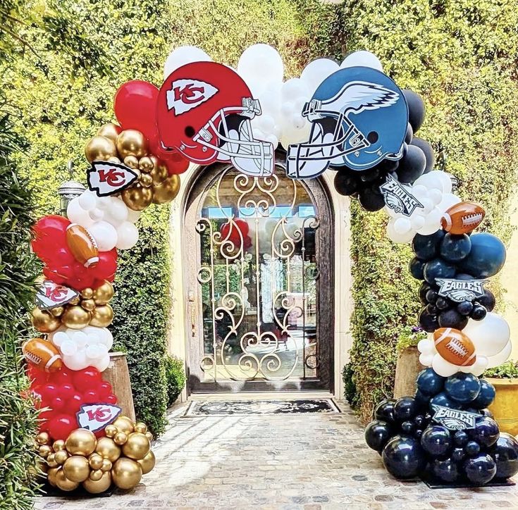 Super Bowl Party Decorations & Balloon Ideas